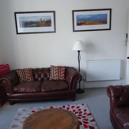 Modern And Colourful Flat By The Castle Apartman Edinburgh Kültér fotó